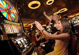 Meja poker Texas Hold'em di platform kubet indonesia dengan batas taruhan transparan